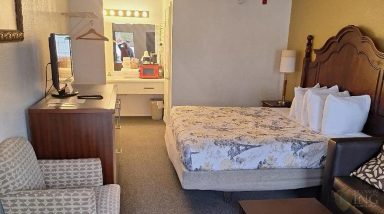 Welcome to Branson King Resorts & Suites, where comfort meets luxury.