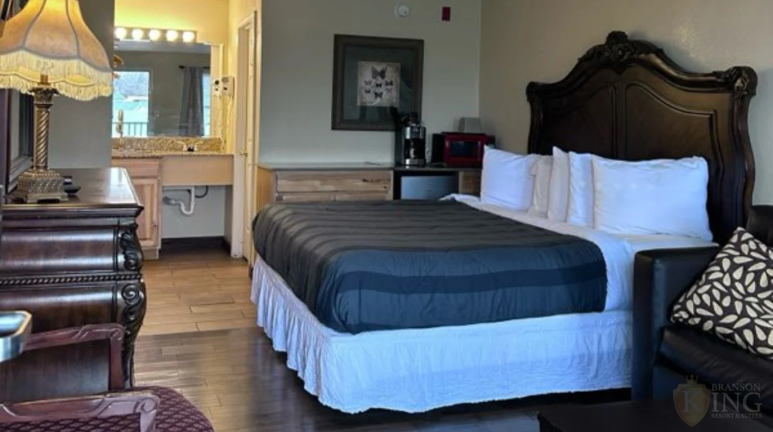 Welcome to Branson King Resorts & Suites, where comfort meets luxury.