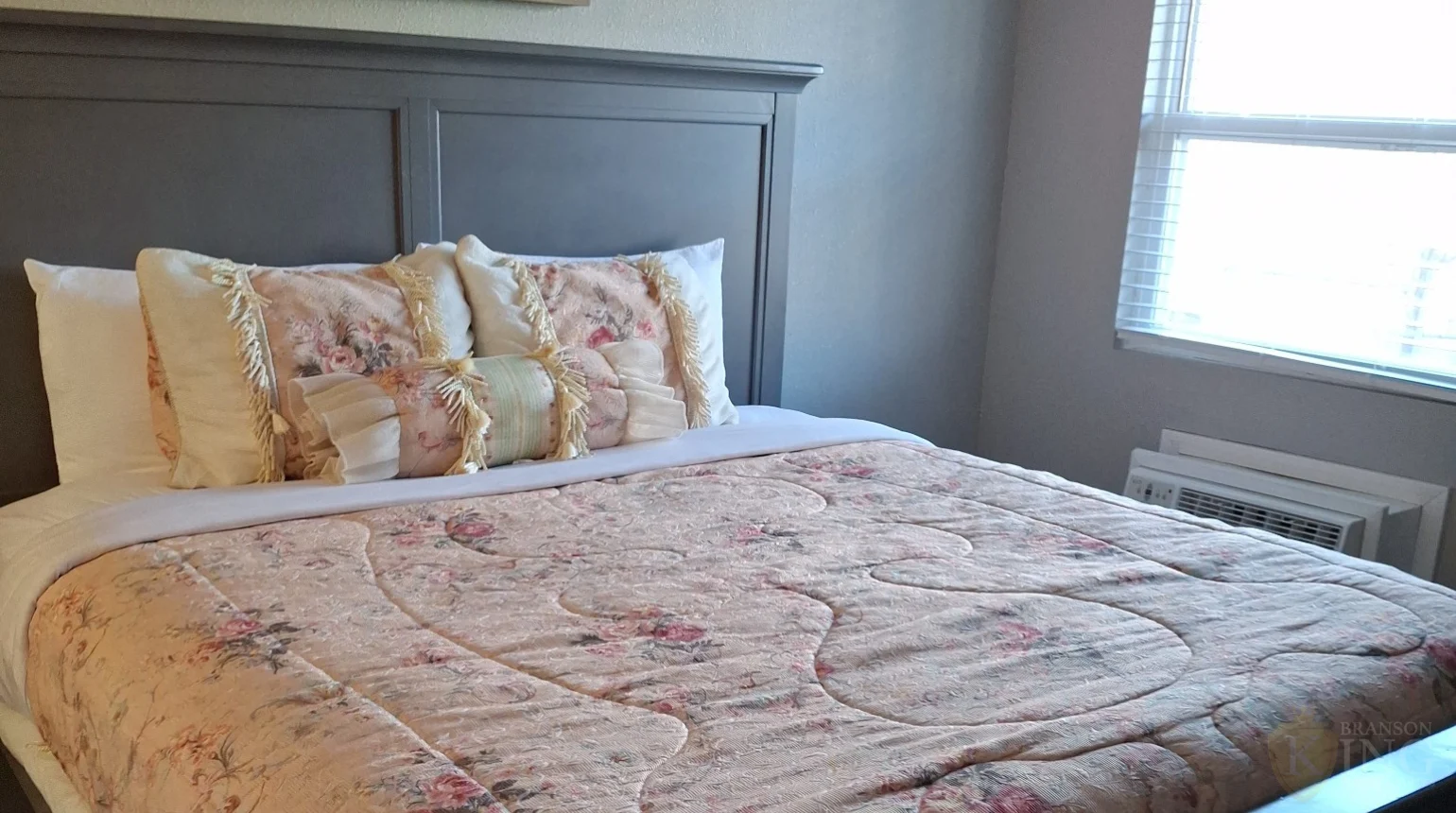 Welcome to Branson King Resorts & Suites, where comfort meets luxury.