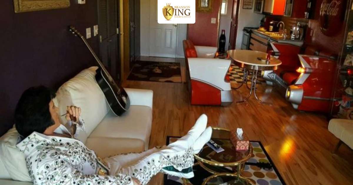 Amenities In King-Themed Rooms | Branson King Resorts & Suites