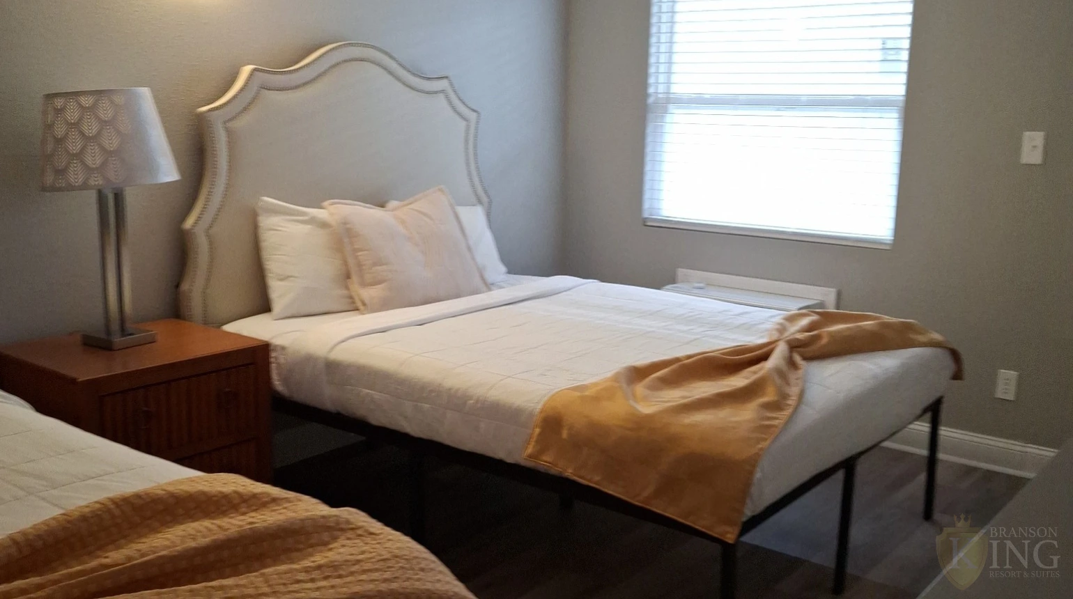 One Bedroom Queen condo (2