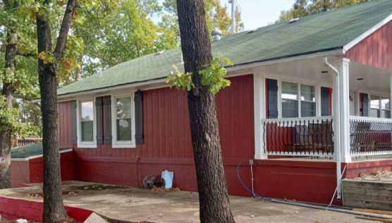 For a playful stay, choose our Bunk House, a fun and vibrant space for a unique lodging experience.